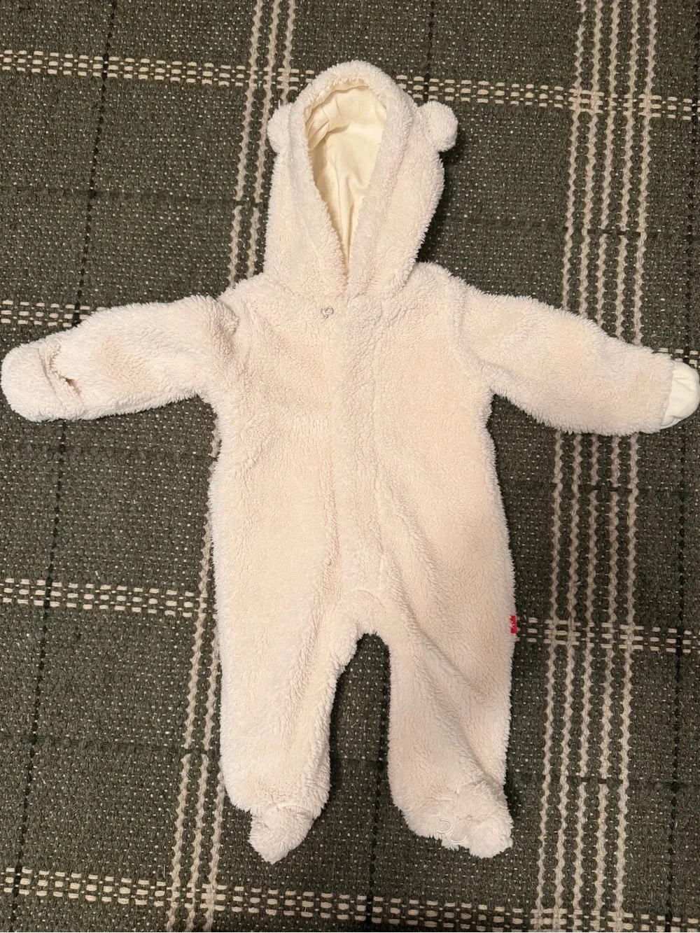 MagneticMe Minky Bear Footie Bunting
